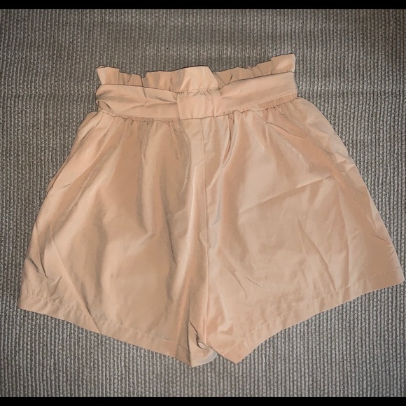 SHEIN Ruffled Shorts - Picture 3 of 3